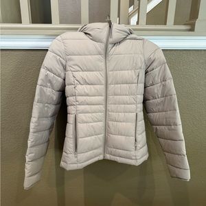 Abercrombie & Fitch stretch lightweight packable puffer with removable hood